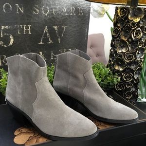 New Topshop Gray bootie sz9 M
